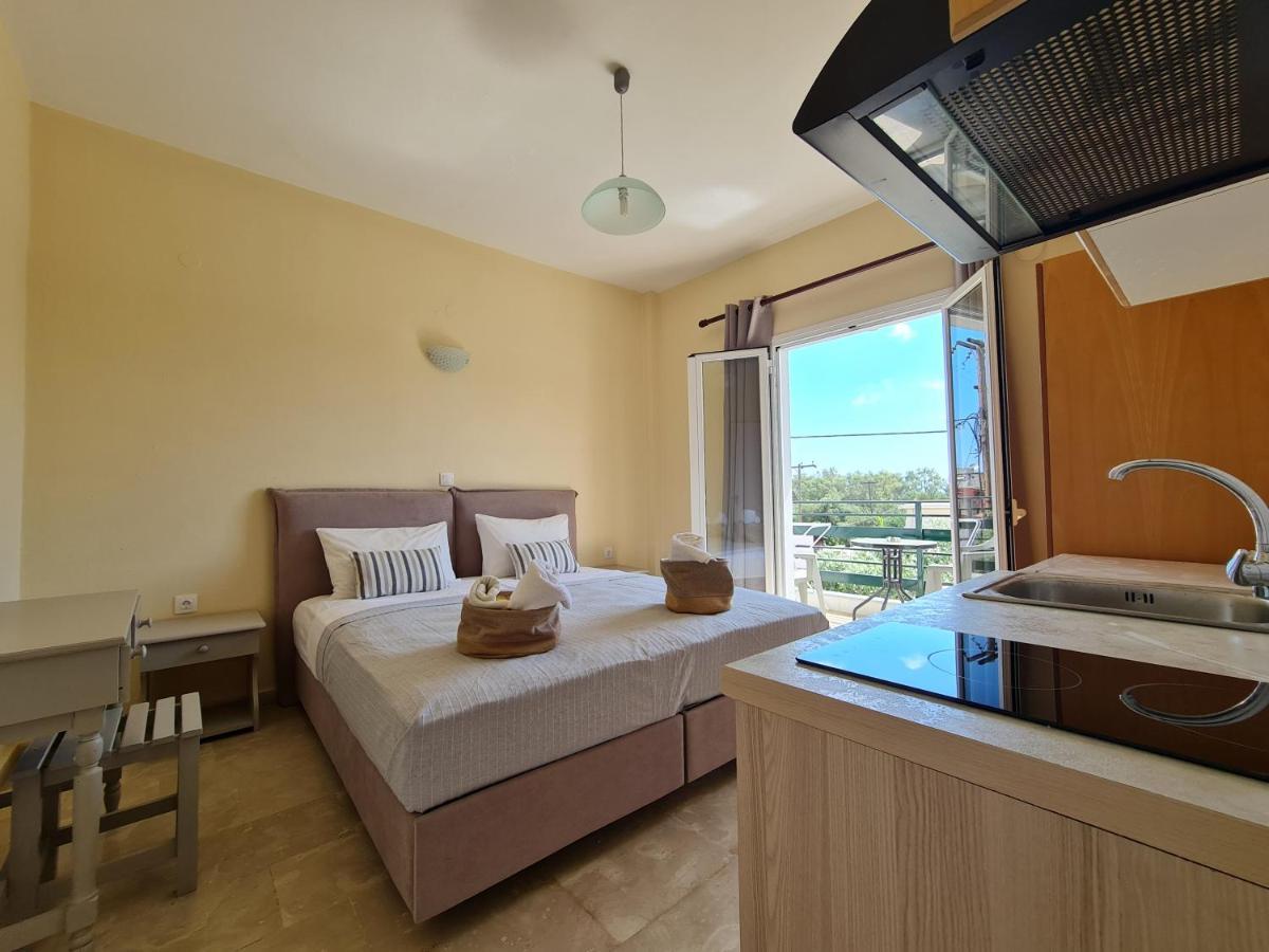 Fontana Apartments Moraḯtika Buitenkant foto