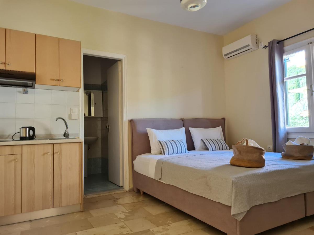 Fontana Apartments Moraḯtika Buitenkant foto